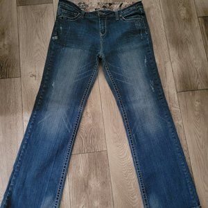 Adiktd boit cut jeans